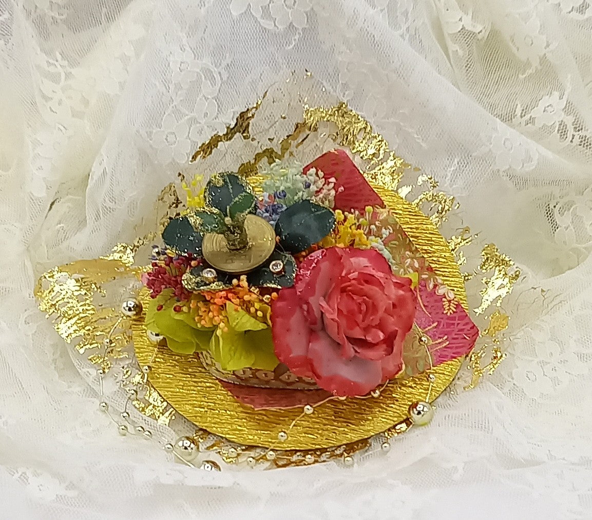 「手作り金のなる木」&レインボーローズ(アートフィッシャルフラワー)miracle花アレンジ